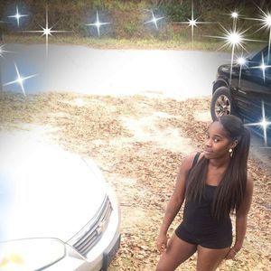 Meet your Posher, Kenasha